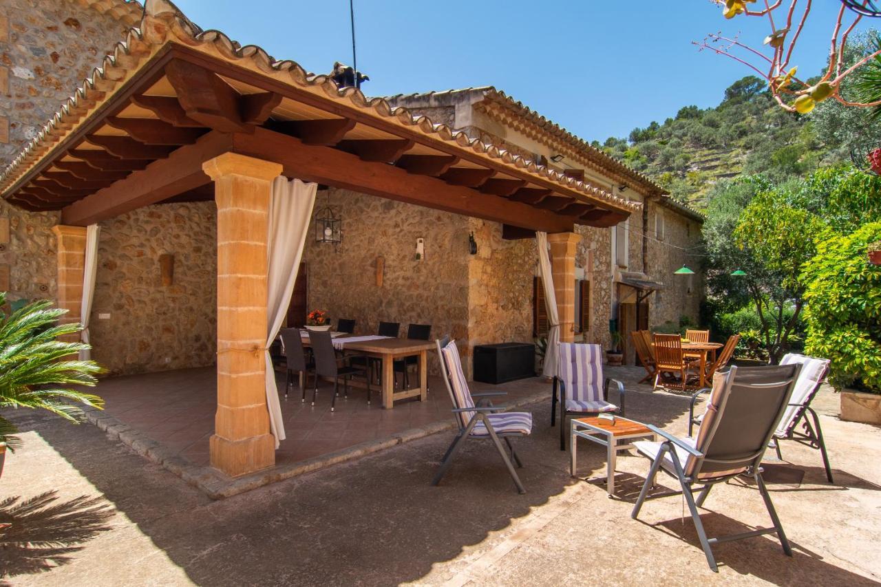 Vila Fabulous Rural House With Views To The Mountains With Swimming Pool Caimari Exteriér fotografie