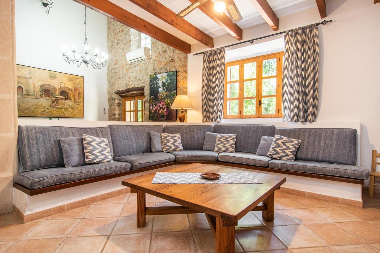 Vila Fabulous Rural House With Views To The Mountains With Swimming Pool Caimari Exteriér fotografie